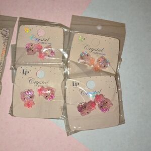 Pending Trade ⭐Hello Kitty Earrings